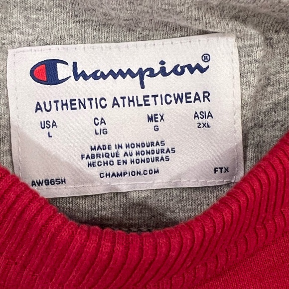 Champion Red Crew Sweatshirt | Size Large | Preowned | Good condition - Picture 9 of 9